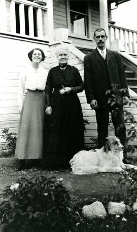 Hannah, Mary Jane, and Henry Shepherd at the corner of Clarke Road and Como Lake Road