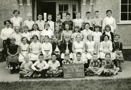 Class Photograph - Division 3 - Grade 5-6 - 1957