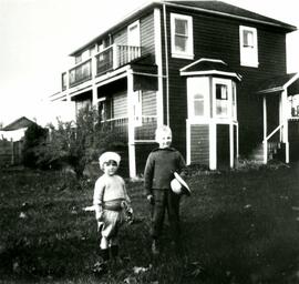 Edgar residence with children out front