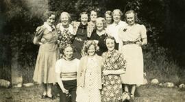 Ida May Headridge with women of the Healey family