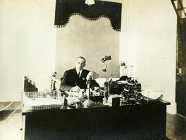 Bursar's Office with Bursar Gowan McGowan