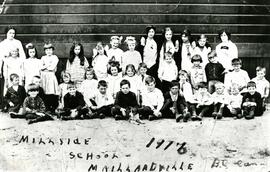 Millside School class photograph