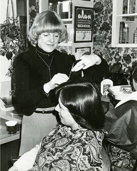 Tessa Porter, Manager of Rindy-Lou Hairdressing