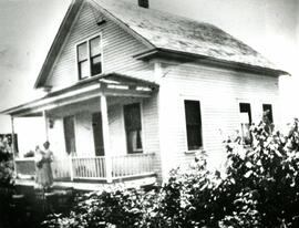 Windram Residence at 902 Brunette St.