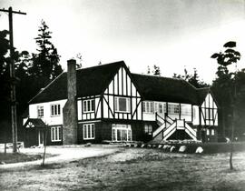 Vancouver Golf Club clubhouse in winter