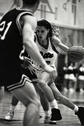 High school basketball, Terry Fox vs. Pitt Meadows