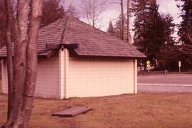 Como Lake washroom building