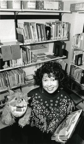 Teresa Lochan. Lincoln Library.