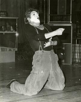 Mime actor