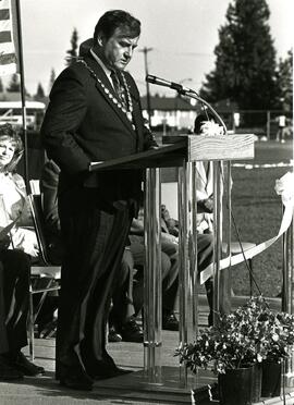Mayor Lou Sekora at Opening of Town Centre Stadium