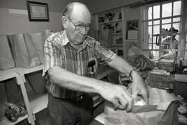Art Willis loading grocery bags at the SHARE food bank in Port Moody