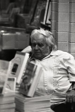 Open original Photographs and Documents