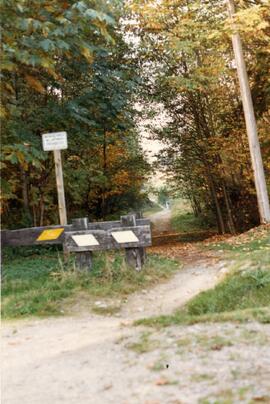 Montgomery Park/School south trail