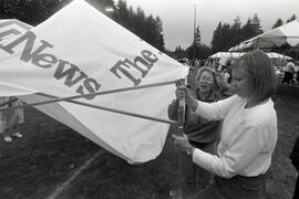 News Booth at Children's Festival falls down to heavy winds