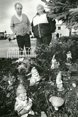 Ruth and Werner Schnieder and missing dwarfs