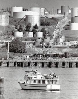 Leaving Reed Point Marina with ESSO plant in back.