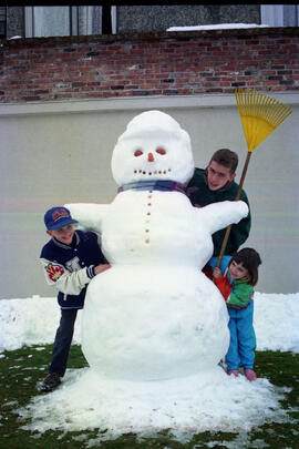 6ft snowman on McAllister, Wankowicz