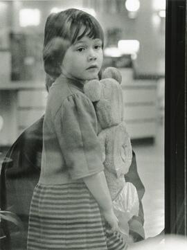 Alexandra Thomas, 4.5, watches the Oktoberfest in Westwood.