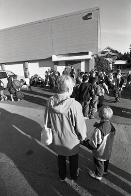 Students returning to Roy Stibbs Elementary in Coquitlam 9 months after a fire