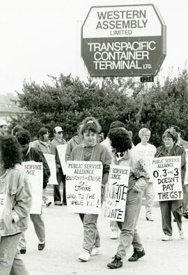Pickets at Western Assembly Ltd. and Trans Pacific Container Terminal Ltd. In PoCo on Thursday.